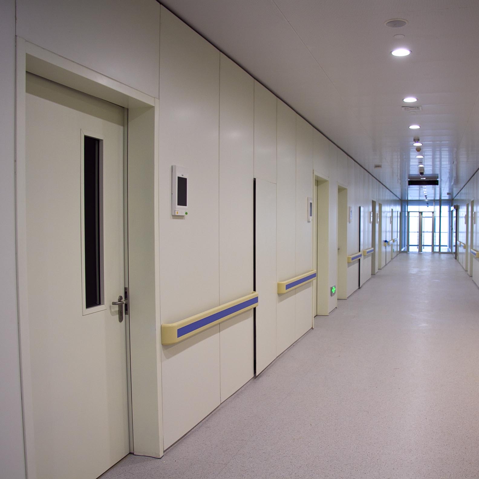 醫(yī)用(yòng)門(mén)